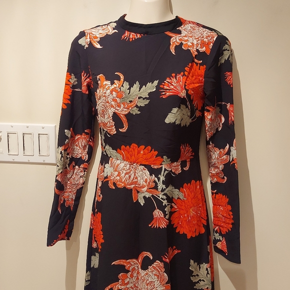 💥Ladies Asos black floral long-sleeve maxi dress size 4 (#251) - Picture 2 of 15